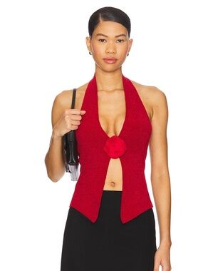 With Jean rose top in red